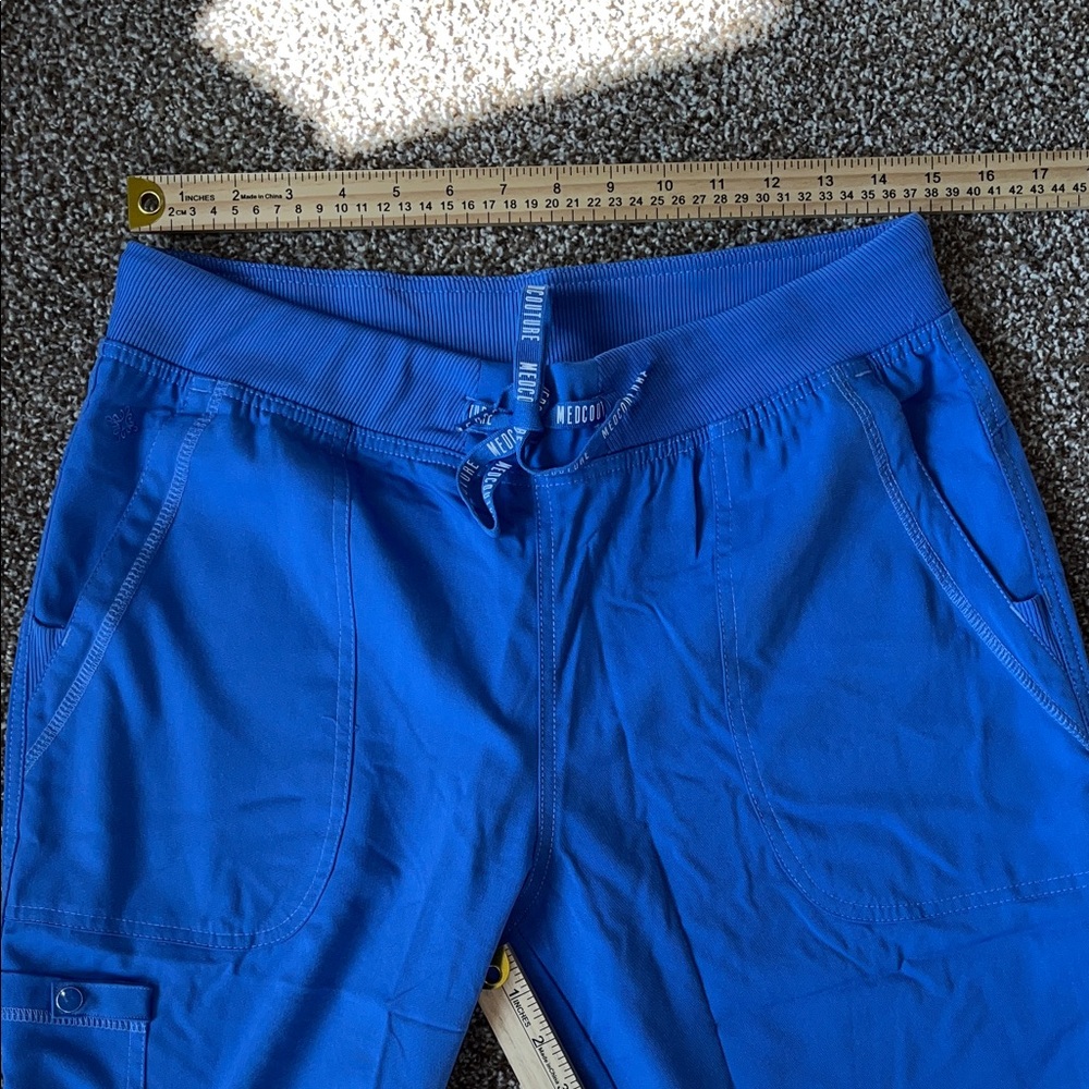 Pair MEDCOUTURE Ceil Blue Jogger Scrub Pants Brand New Size Medium - Picture 8 of 9